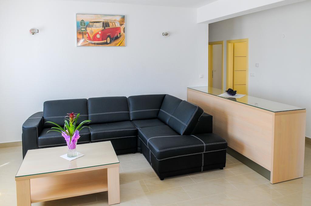 Apartments Anamarija Σπλιτ Εξωτερικό φωτογραφία