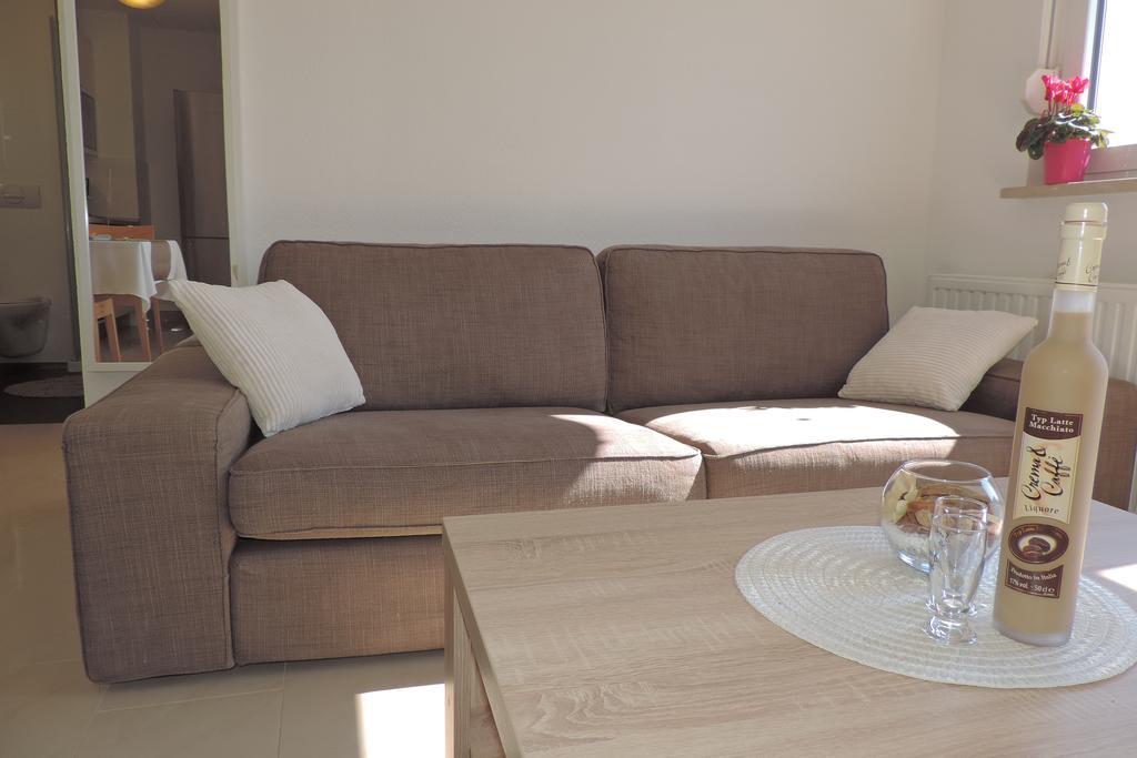 Apartments Anamarija Σπλιτ Εξωτερικό φωτογραφία