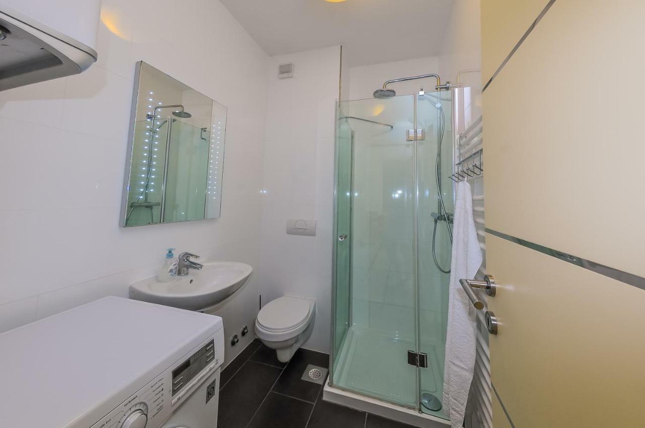 Apartments Anamarija Σπλιτ Εξωτερικό φωτογραφία