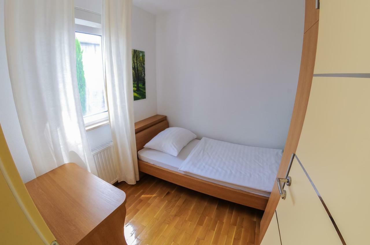 Apartments Anamarija Σπλιτ Εξωτερικό φωτογραφία