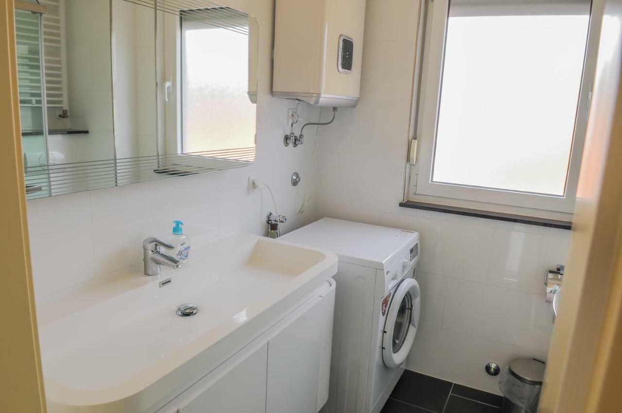 Apartments Anamarija Σπλιτ Εξωτερικό φωτογραφία