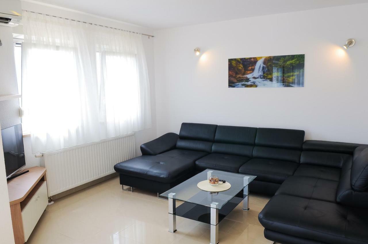 Apartments Anamarija Σπλιτ Εξωτερικό φωτογραφία