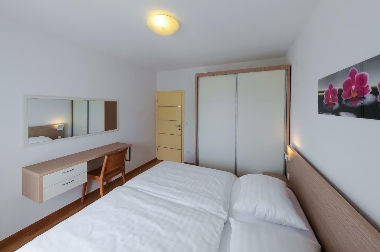 Apartments Anamarija Σπλιτ Εξωτερικό φωτογραφία